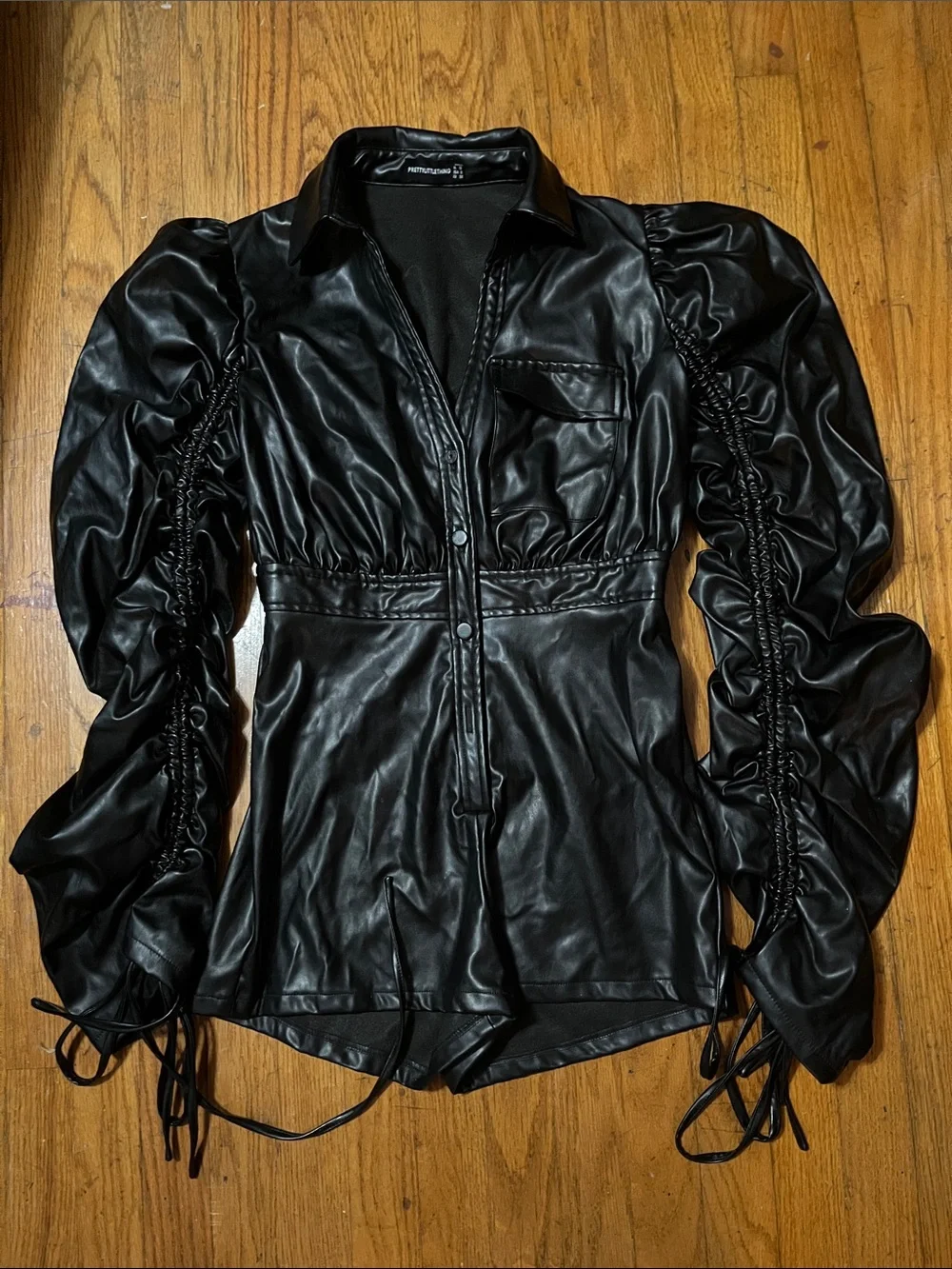 PrettyLittleThing stylish black